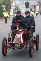 1901_Renault_7.5_Racing_Two-seater.jpg (32007 bytes)